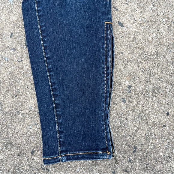 Lucky Brand Charlie Skinny Jeans with Zippers 2/26 - Picture 4 of 10